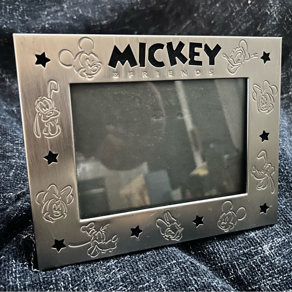 Disney Parks Mickey and Friends Pewter Picture Photo Frame 3.25” x 4.75” (photo)